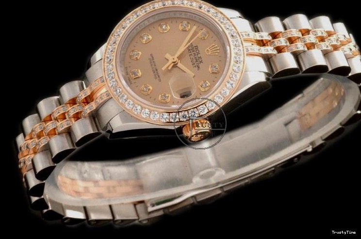 0730 RDJLD0056 – DJ Ladies TimelessDesign 781